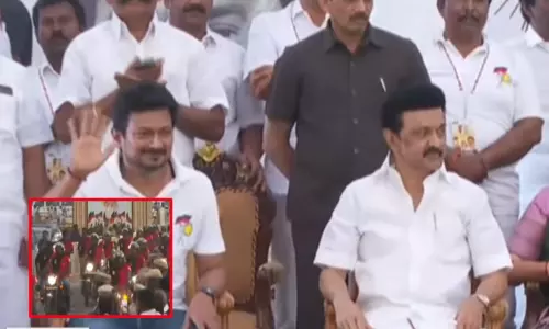 நீட் எதிர்ப்பு இருசக்கர வாகன பேரணி; முதல்-அமைச்சர் மு.க.ஸ்டாலின் தொடங்கி வைத்தார் நீட் எதிர்ப்பு இருசக்கர வாகன பேரணி; முதல்-அமைச்சர் மு.க.ஸ்டாலின் தொடங்கி வைத்தார்