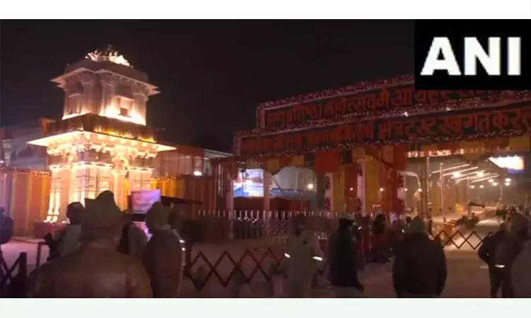 அயோத்தி ராமர் கோவில் கும்பாபிஷேகத்தையொட்டி 3... ... ராமர் சிலை பிரதிஷ்டை: பக்தர்கள் வெள்ளத்தில் அயோத்தி