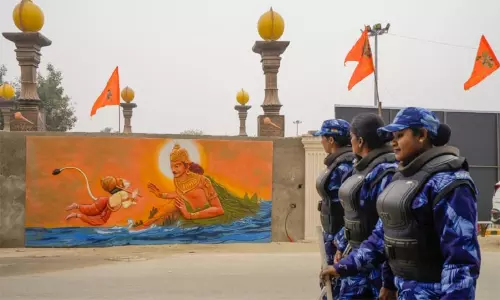 அயோத்தியில் காணும் இடமெல்லாம் காவிக்கொடி..ஜெய் ஸ்ரீ ராம் வாசகம்