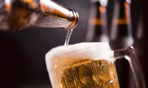 கர்நாடகாவில் மீண்டும் பீர் விலையை உயர்த்த அரசு முடிவு..?