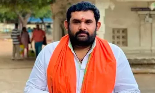 பாஜக நிர்வாகி அமர்பிரசாத் ரெட்டியை பிடிக்க தனிப்படை அமைப்பு பாஜக நிர்வாகி அமர்பிரசாத் ரெட்டியை பிடிக்க தனிப்படை அமைப்பு