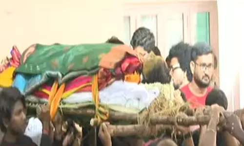 இளையராஜாவின் மகள் பவதாரிணியின் உடல் நல்லடக்கம்