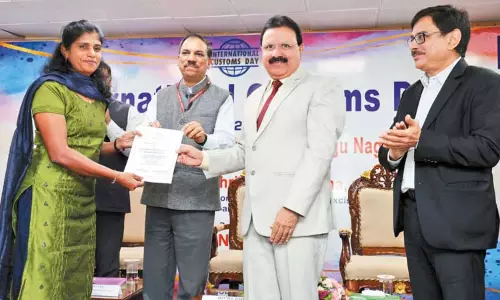 சென்னை மண்டலத்தில் 235 கிலோ கடத்தல் தங்கம் பறிமுதல் - சுங்கத்துறை கமிஷனர் தகவல்