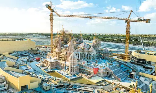 அபுதாபியில் பிரமாண்ட இந்து கோவில் 14-ம் தேதி திறப்பு