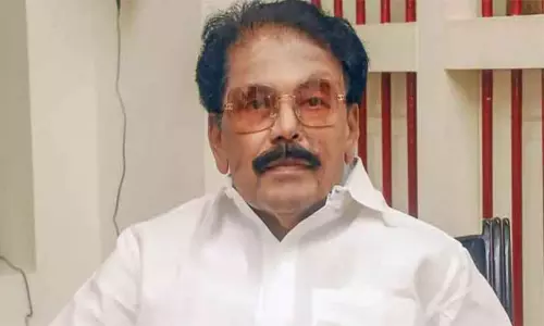அமைச்சர் மீதான வழக்கு - ஐகோர்ட்டு பதிவாளர் அறிக்கை