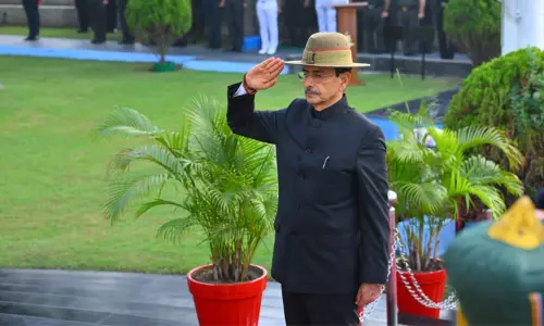 டெல்லி புறப்பட்டார் கவர்னர் ஆர்.என்.ரவி - உள்துறை மந்திரி அமித்ஷாவை சந்திக்கிறார் டெல்லி புறப்பட்டார் கவர்னர் ஆர்.என்.ரவி - உள்துறை மந்திரி அமித்ஷாவை சந்திக்கிறார்