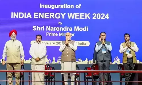 எரிசக்தி துறையில் அடுத்த 6 ஆண்டுகளில் 67 பில்லியன் டாலர் முதலீடு - பிரதமர் மோடி பேச்சு எரிசக்தி துறையில் அடுத்த 6 ஆண்டுகளில் 67 பில்லியன் டாலர் முதலீடு - பிரதமர் மோடி பேச்சு