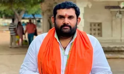 பா.ஜ.க நிர்வாகி அமர் பிரசாத் ரெட்டிக்கு நிபந்தனை முன்ஜாமீன் - சென்னை ஐகோர்ட்டு உத்தரவு பா.ஜ.க நிர்வாகி அமர் பிரசாத் ரெட்டிக்கு நிபந்தனை முன்ஜாமீன் - சென்னை ஐகோர்ட்டு உத்தரவு