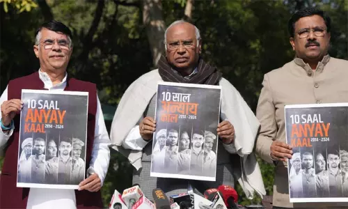 பல மாநிலங்களில்  ஆட்சியை கவிழ்த்த பா.ஜ.க. - காங்கிரஸ் குற்றச்சாட்டு