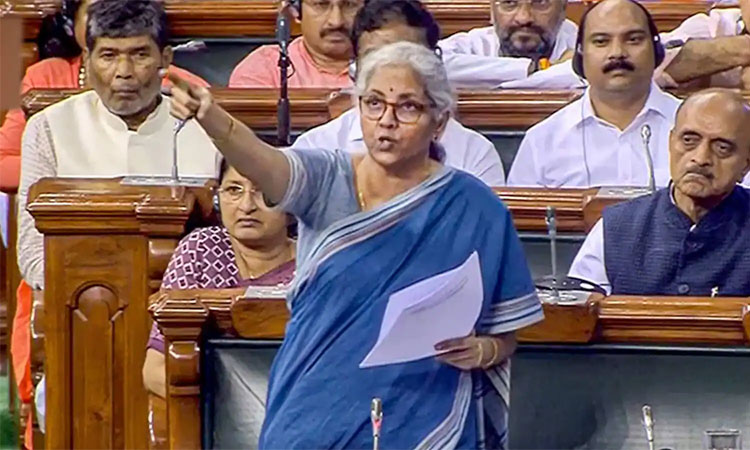 காங்கிரஸ் சாம்பலாக்க முயற்சித்த நிலக்கரியை பாஜக வைரமாக மாற்றியது; நிர்மலா சீதாராமன்