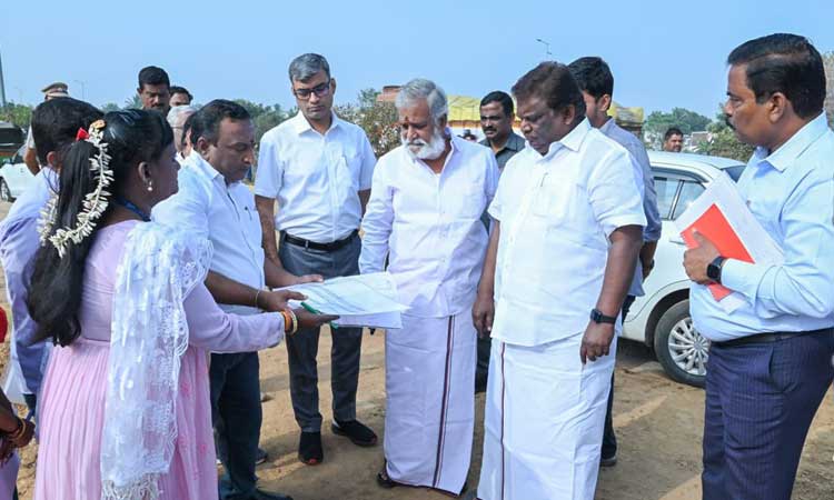 முடிச்சூரில் ஆம்னி பேருந்துகள் நிறுத்தம் ஏப்ரல் மாதத்திற்குள் பயன்பாட்டிற்கு வரும்: அமைச்சர் சேகர்பாபு பேட்டி