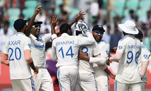 இங்கிலாந்துக்கு எதிரான டெஸ்ட் தொடர்; இவர்கள் வருகையால் இந்திய அணி வலிமை பெறும் - இயான்  சேப்பல்