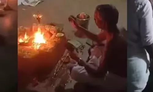 கேரளாவில் தனியார் பள்ளியில் நள்ளிரவு பூஜை? விசாரணைக்கு கல்வித்துறை உத்தரவு கேரளாவில் தனியார் பள்ளியில் நள்ளிரவு பூஜை? விசாரணைக்கு கல்வித்துறை உத்தரவு