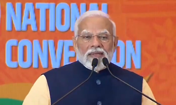 அடுத்த 5 ஆண்டுகளில் இந்தியா வேகமாக வளர்ச்சியடைய பாடுபட வேண்டும் - தொண்டர்களுக்கு பிரதமர் மோடி அறிவுரை