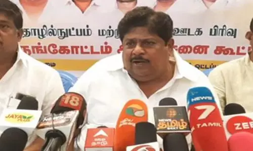 தமிழ்நாட்டில் பாஜக தலைமையில்தான் கூட்டணி- பாஜக மாநில துணைத்தலைவர் பேட்டி தமிழ்நாட்டில் பாஜக தலைமையில்தான் கூட்டணி- பாஜக மாநில துணைத்தலைவர் பேட்டி