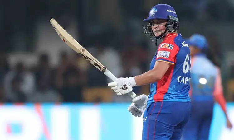 பெண்கள் பிரீமியர் லீக்: ஆலிஸ் கேப்ஸி அரைசதம் - டெல்லி 171 ரன்கள் குவிப்பு பெண்கள் பிரீமியர் லீக்: ஆலிஸ் கேப்ஸி அரைசதம் - டெல்லி 171 ரன்கள் குவிப்பு