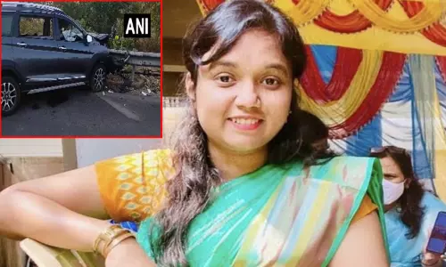 தெலுங்கானா எம்.எல்.ஏ. லாஸ்யா நந்திதா சாலை விபத்தில் பலி தெலுங்கானா எம்.எல்.ஏ. லாஸ்யா நந்திதா சாலை விபத்தில் பலி