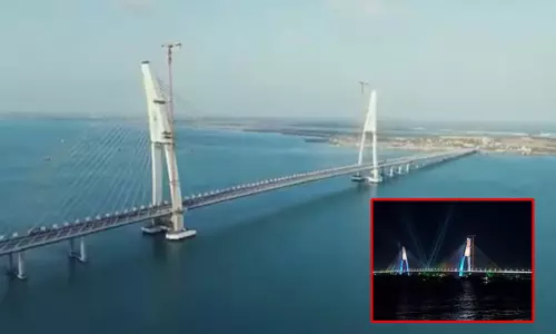 நாட்டின் மிக நீண்ட கேபிள் பாலம் சுதர்சன் சேதுவை திறந்து வைத்த பிரதமர் மோடி நாட்டின் மிக நீண்ட கேபிள் பாலம் சுதர்சன் சேதுவை திறந்து வைத்த பிரதமர் மோடி