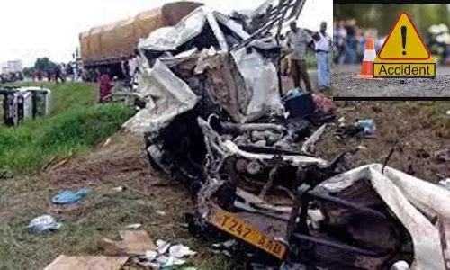 தான்சானியாவில் நடந்த சாலை விபத்தில் 7 வெளிநாட்டு தன்னார்வ ஆசிரியர்கள் உள்பட 25 பேர் உயிரிழந்தனர்