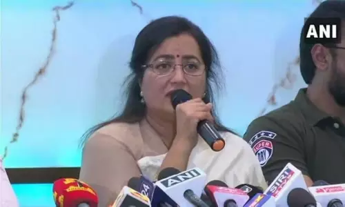 தேர்தலில் சுயேட்சையாக போட்டியா?- நடிகை சுமலதா விளக்கம்