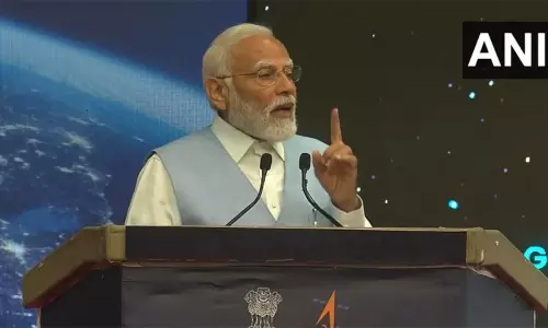 2035-ம் ஆண்டுக்குள் விண்வெளியில் இந்தியாவிற்கு தனி ஆய்வு மையம் - பிரதமர் மோடி 2035-ம் ஆண்டுக்குள் விண்வெளியில் இந்தியாவிற்கு தனி ஆய்வு மையம் - பிரதமர் மோடி