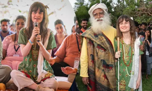 பக்தி பாடலை பாடிய ஜெர்மனி பாடகி - ஜக்கி வாசுதேவ் பாராட்டு