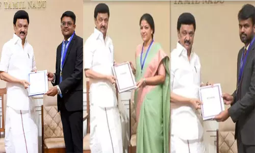 சிறந்த மாவட்ட கலெக்டர்களுக்கு விருது - முதல்-அமைச்சர் மு.க.ஸ்டாலின் வழங்கினார்