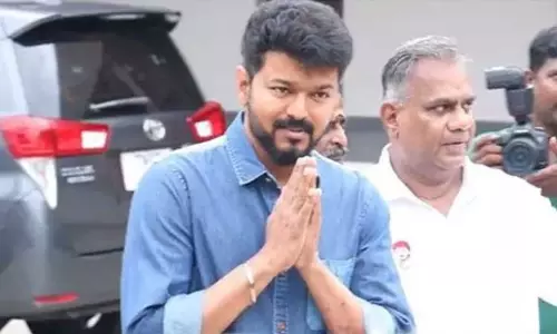 தமிழக வெற்றிக் கழகத்தில் இணைந்த பிரபல நடிகரின் மகன்