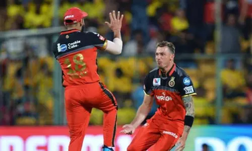 ஐ.பி.எல். தொடரை பயன்படுத்தி கொள்ளுங்கள் - கோலிக்கு ஸ்டெயின் எச்சரிக்கை