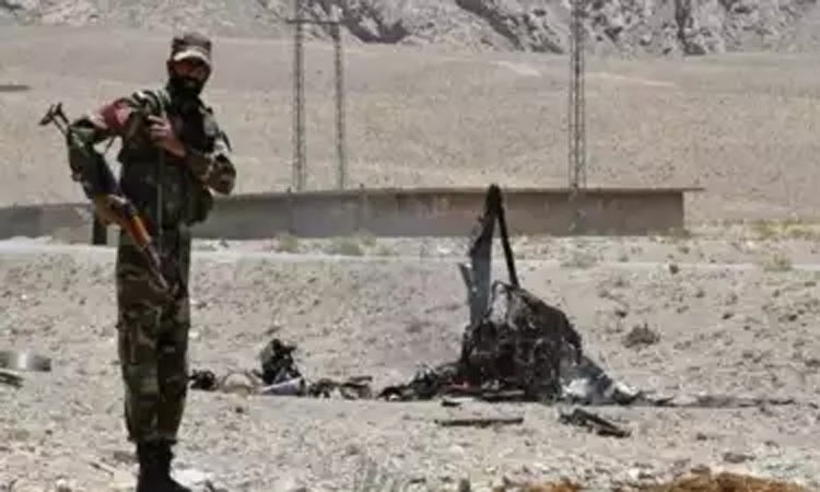 பாகிஸ்தான் சோதனைச் சாவடியில் பயங்கரவாதிகள் தாக்குதல் - 7 ராணுவ வீரர்கள் பலி