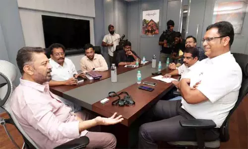 பாசிச ஆட்சியை வீழ்த்த தி.மு.க.வுடன் இணைந்து களமாடும் கமல்ஹாசனை சந்தித்தேன் - அமைச்சர் டி.ஆர்.பி.ராஜா