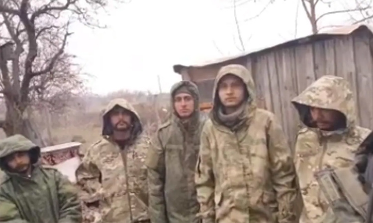 ரஷியாவில் போருக்கு கட்டாயப்படுத்துகிறார்கள்... எங்களை வெளியேற்றுங்கள்: மீண்டும் வீடியோ வெளியிட்ட இந்தியர்கள்