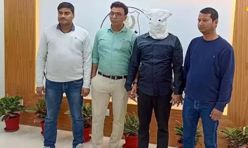 போதைப்பொருள் கடத்தல் வழக்கு: சென்னை அழைத்துவரப்பட்டார் ஜாபர் சாதிக் போதைப்பொருள் கடத்தல் வழக்கு: சென்னை அழைத்துவரப்பட்டார் ஜாபர் சாதிக்