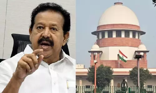 பொன்முடி பதவிப்பிரமாண விவகாரம்: கவர்னருக்கு உத்தரவிடக்கோரிய மனு சுப்ரீம் கோர்ட்டில் இன்று விசாரணை பொன்முடி பதவிப்பிரமாண விவகாரம்: கவர்னருக்கு உத்தரவிடக்கோரிய மனு சுப்ரீம் கோர்ட்டில் இன்று விசாரணை