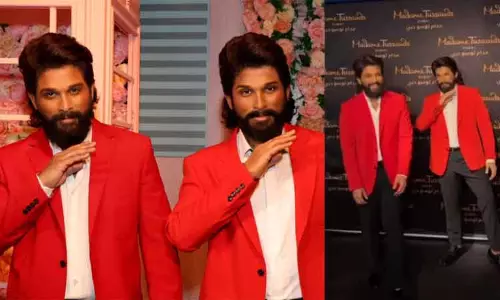 துபாயில் தனது மெழுகு சிலையை திறந்து வைத்த நடிகர் அல்லு அர்ஜுன்