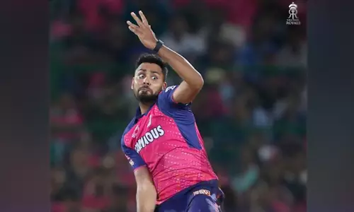 கடைசி ஓவரில் வைடு யார்க்கர்களை வீச விரும்பினேன் மேலும்...- அவேஷ் கான் பேட்டி