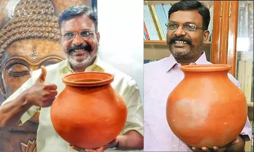 2024 நாடாளுமன்ற தேர்தலில் நமது சின்னம் பானை - திருமாவளவன் டுவீட் 2024 நாடாளுமன்ற தேர்தலில் நமது சின்னம் பானை - திருமாவளவன் டுவீட்