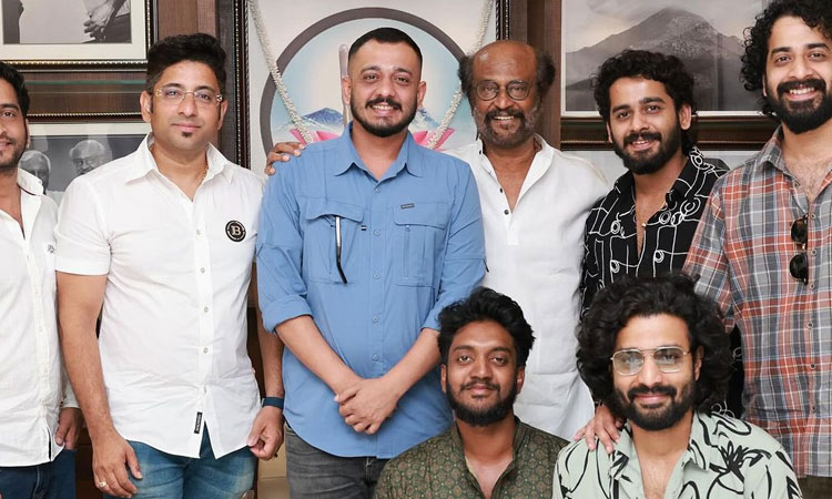 'மஞ்சும்மல் பாய்ஸ்'  படக்குழுவை நேரில் அழைத்து பாராட்டிய நடிகர் ரஜினிகாந்த்