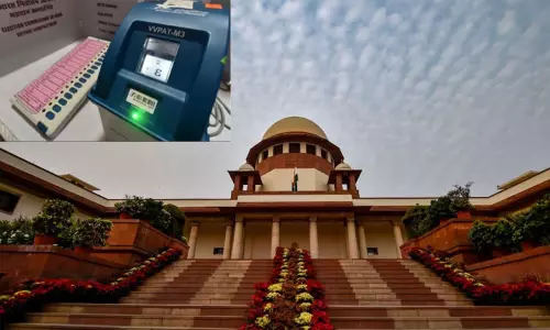 விவிபாட் சீட்டு விவகாரம்: தேர்தல் ஆணையத்திற்கு சுப்ரீம் கோர்ட்டு பரபரப்பு உத்தரவு விவிபாட் சீட்டு விவகாரம்: தேர்தல் ஆணையத்திற்கு சுப்ரீம் கோர்ட்டு பரபரப்பு உத்தரவு