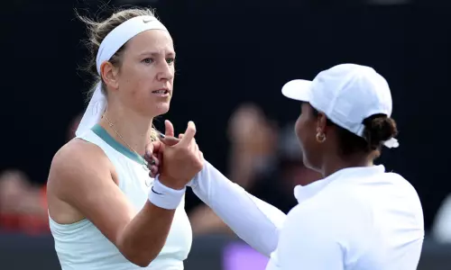 சார்லஸ்டன் ஓபன் டென்னிஸ்; அசரென்கா காலிறுதிக்கு முன்னேற்றம்