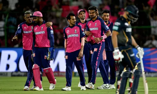 அவருக்கு என்ன நடந்தது என்று தெரியவில்லை - ராஜஸ்தான் வீரரின் பார்ம் குறித்து ஆகாஷ் சோப்ரா கருத்து அவருக்கு என்ன நடந்தது என்று தெரியவில்லை - ராஜஸ்தான் வீரரின் பார்ம் குறித்து ஆகாஷ் சோப்ரா கருத்து