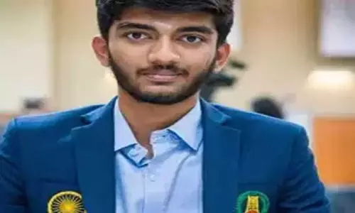 கேன்டிடேட் செஸ் போட்டி: 8-வது சுற்றில் குகேஷ் வெற்றி கேன்டிடேட் செஸ் போட்டி: 8-வது சுற்றில் குகேஷ் வெற்றி