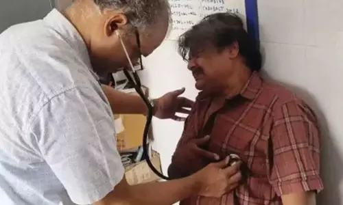 பழச்சாறில் விஷம் கலந்து கொடுக்கப்பட்டதா- சந்தேகம் கிளப்பிய மன்சூர் அலிகான்