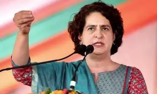 பா.ஜனதா தலைமையிலான மத்திய அரசு அரசியலமைப்பை மாற்ற விரும்புகிறது - பிரியங்கா காந்தி