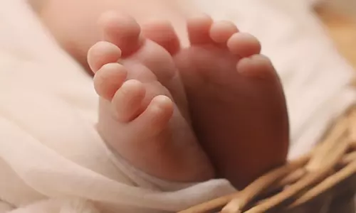 கடலூரில் எய்ட்ஸ் நோயாளிக்கு பிறந்த ஆண் குழந்தை விற்பனை? போலீசார் விசாரணை கடலூரில் எய்ட்ஸ் நோயாளிக்கு பிறந்த ஆண் குழந்தை விற்பனை? போலீசார் விசாரணை