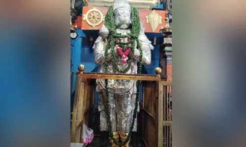 சுசீந்திரம் தாணுமாலய சாமி கோவிலில் ஆஞ்சநேயர் சுவாமிக்கு சிறப்பு வழிபாடு