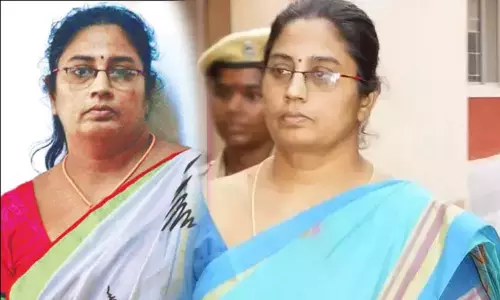 மாணவிகளை தவறாக வழிநடத்திய வழக்கு: நிர்மலா தேவி குற்றவாளி - கோர்ட்டு அதிரடி தீர்ப்பு மாணவிகளை தவறாக வழிநடத்திய வழக்கு: நிர்மலா தேவி குற்றவாளி - கோர்ட்டு அதிரடி தீர்ப்பு