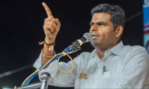 மதவெறுப்புணர்வை தூண்டியதாக புகார்: அண்ணாமலைக்கு எதிரான வழக்கை விசாரிக்க தடை நீட்டிப்பு மதவெறுப்புணர்வை தூண்டியதாக புகார்: அண்ணாமலைக்கு எதிரான வழக்கை விசாரிக்க தடை நீட்டிப்பு