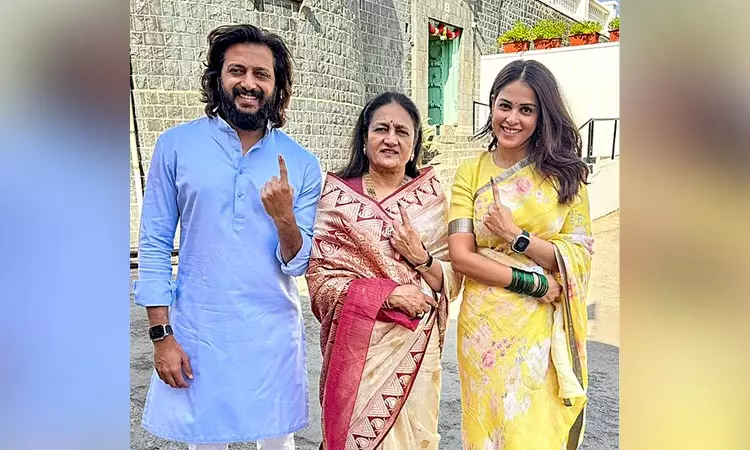 நடிகை ஜெனிலியா வாக்களித்தார் நடிகை ஜெனிலியா தனது... ... நாடாளுமன்ற 3ம் கட்ட தேர்தல் - வாக்குப்பதிவு நிறைவு நடிகை ஜெனிலியா வாக்களித்தார் நடிகை ஜெனிலியா தனது... ... நாடாளுமன்ற 3ம் கட்ட தேர்தல் - வாக்குப்பதிவு நிறைவு