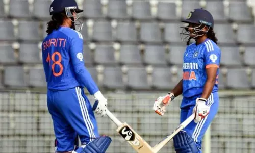 பெண்கள் டி20  கிரிக்கெட்: வங்காளதேசத்தை ஒயிட்வாஷ் செய்தது இந்தியா